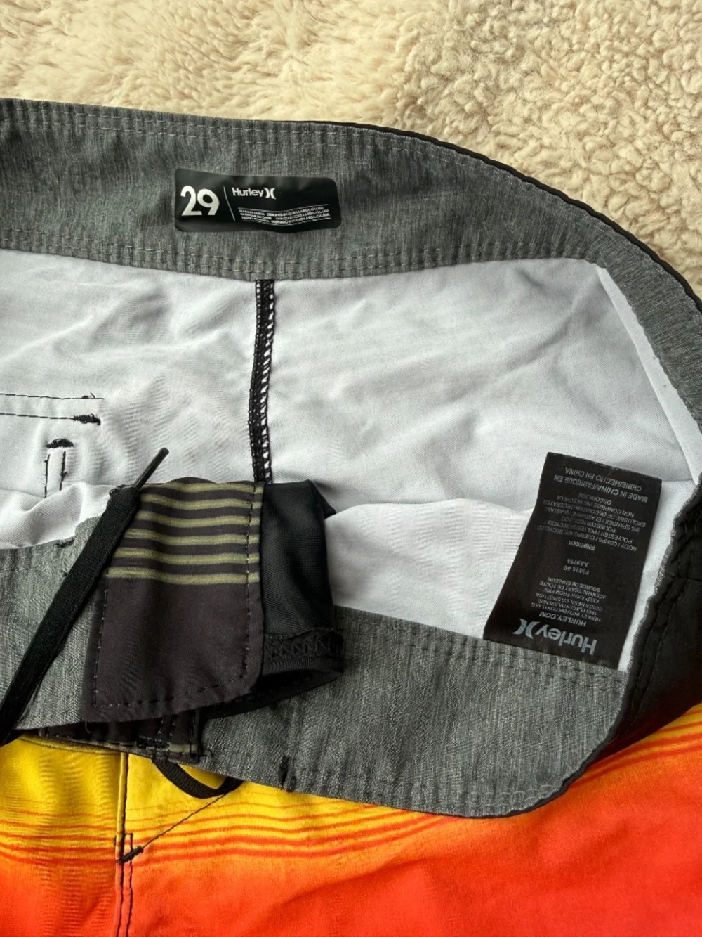 Hurley Phantom Gaviota Trunks Men's Size 29